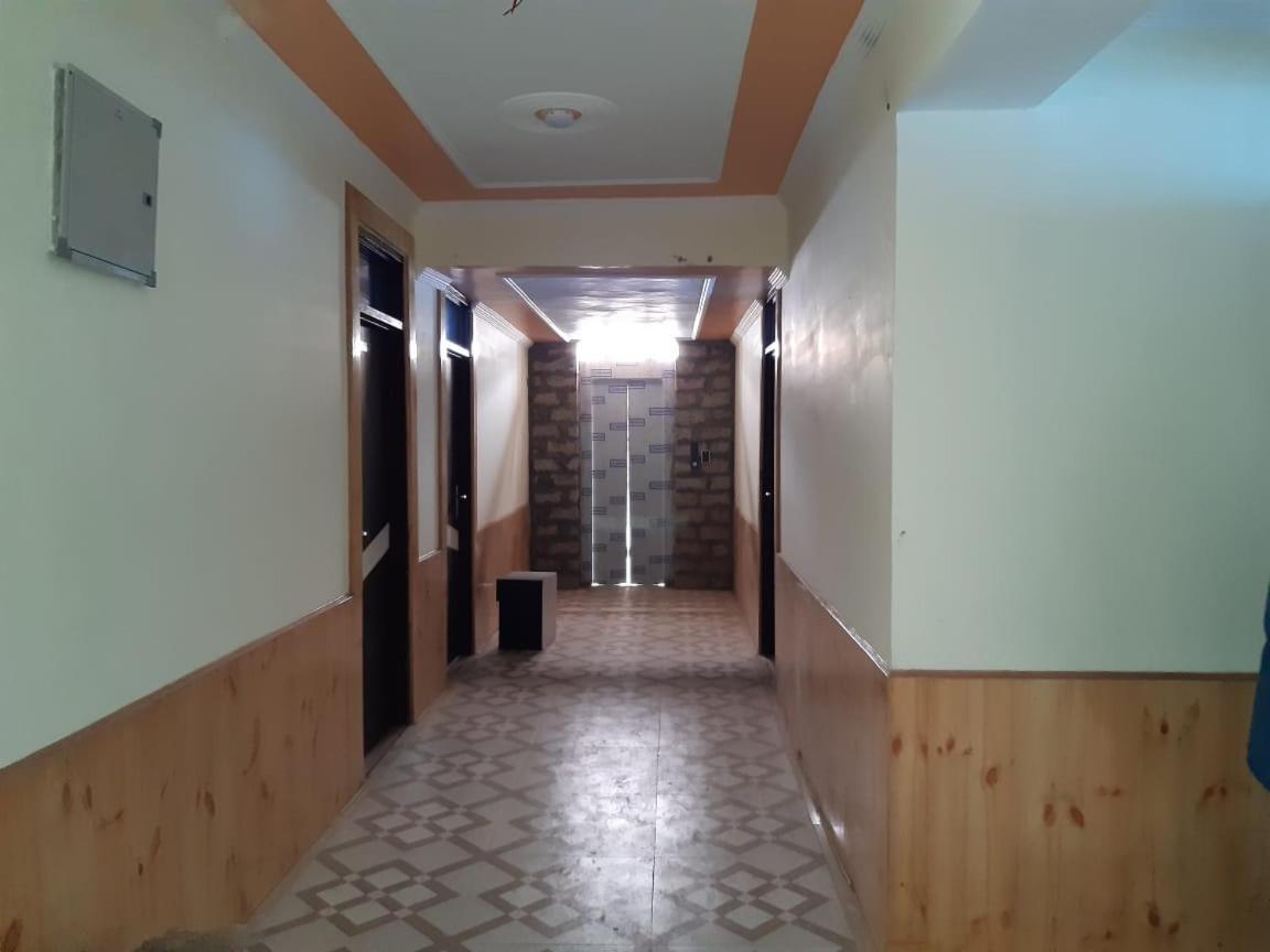Hotel D Indian カールギル エクステリア 写真